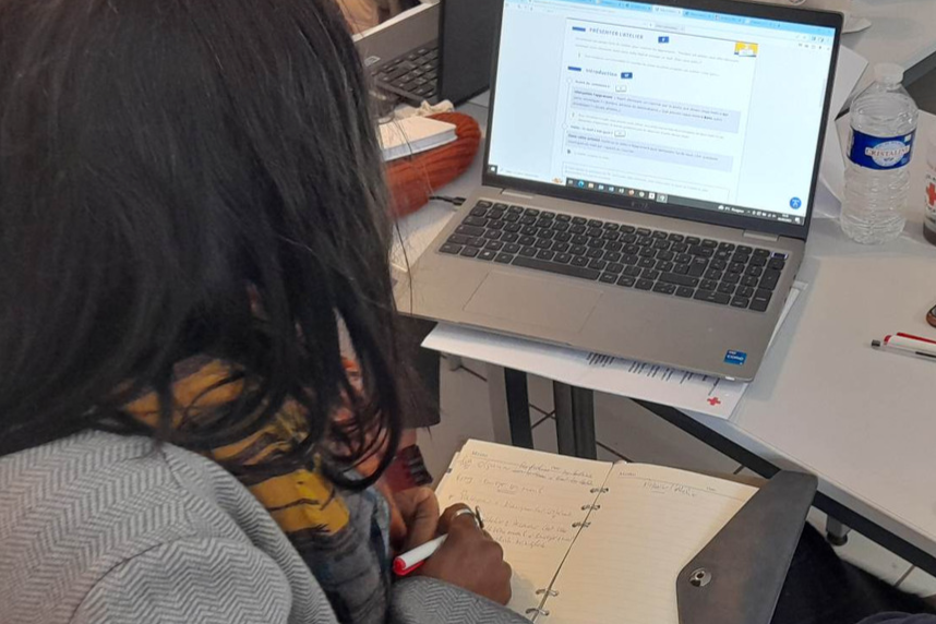 La première formation d&rsquo;aidants numérique dans la Loire